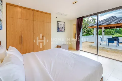 Condo in Phuket, Thailand, 3 bedrooms № 131143 - photo 10