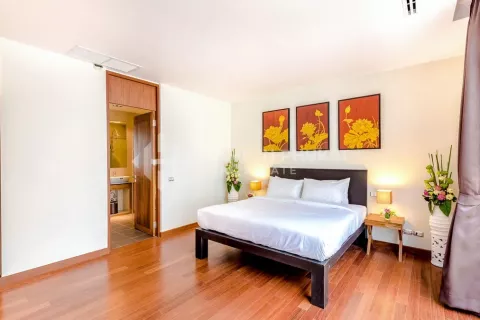 Condo in Phuket, Thailand, 3 bedrooms № 131143 - photo 5