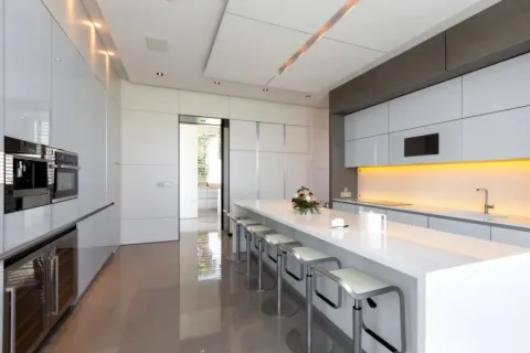 Villa in Phuket, Thailand 6 bedrooms № 107832 - photo 10