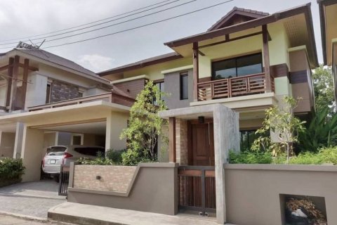 Вилла в Сан-Сая, Таиланд с 4 спальнями  № 86930 - фото 1