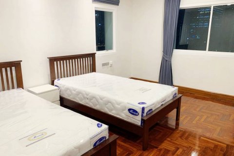 Кондоминиум с 3 спальнями в Бангкоке, Таиланд № 86924 - фото 7