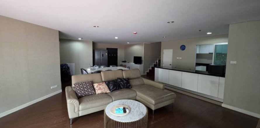 Кондоминиум с 5 спальнями в Хуай Кванге, Бангкок, Таиланд № 132414