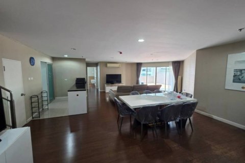 Кондоминиум с 5 спальнями в Хуай Кванге, Бангкок, Таиланд № 132414 - фото 6