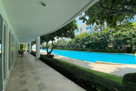 Condo in Hua Hin, Thailand, 4 bedrooms № 125374 - photo 5