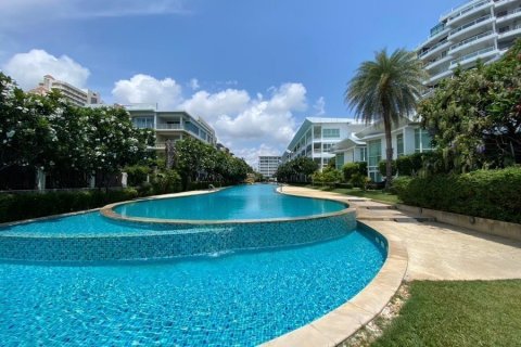 Condo in Hua Hin, Thailand, 4 bedrooms № 125374 - photo 1