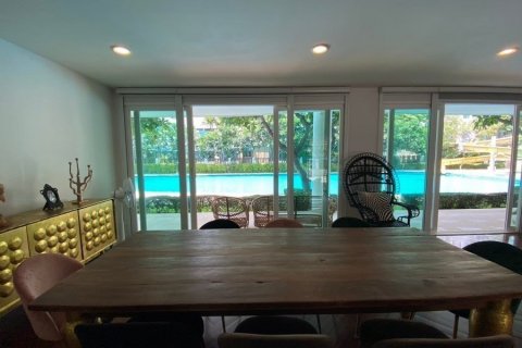 Condo in Hua Hin, Thailand, 4 bedrooms № 125374 - photo 7