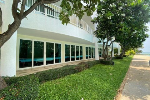 Condo in Hua Hin, Thailand, 4 bedrooms № 125374 - photo 4