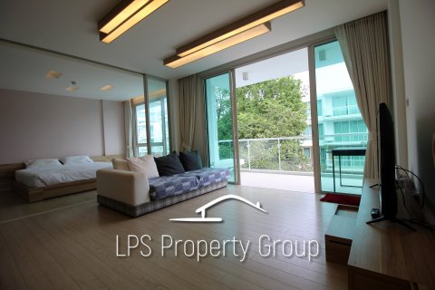 Condo in Hua Hin, Thailand, 1 bedroom  № 125376 - photo 10