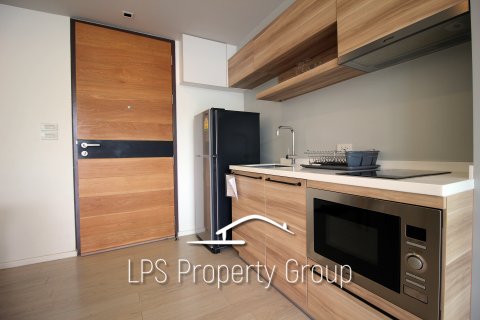 Condo in Hua Hin, Thailand, 1 bedroom  № 125376 - photo 14