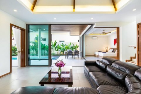 Villa in Rawai, Thailand 4 bedrooms № 120478 - photo 6