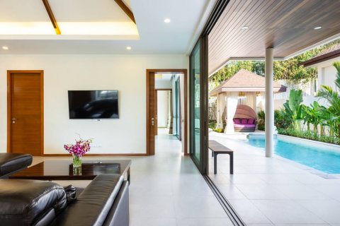 Villa in Rawai, Thailand 4 bedrooms № 120478 - photo 8