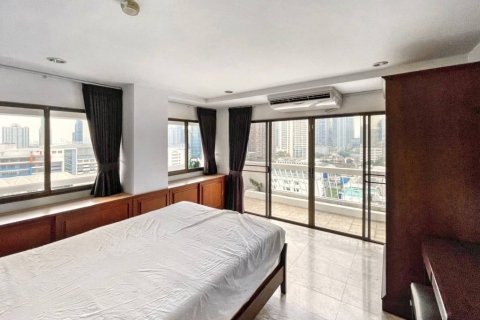 Condo à Bangkok, Thaïlande, 3 chambres  № 120475 - photo 10
