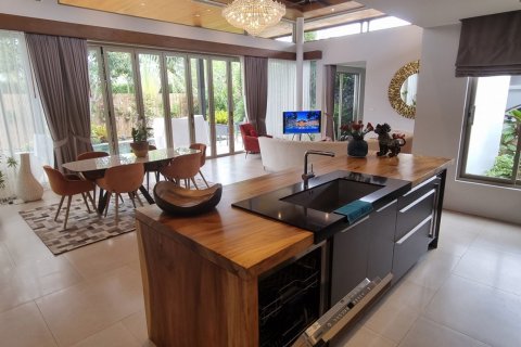 House in Bang Tao, Thailand 3 bedrooms № 84828 - photo 25