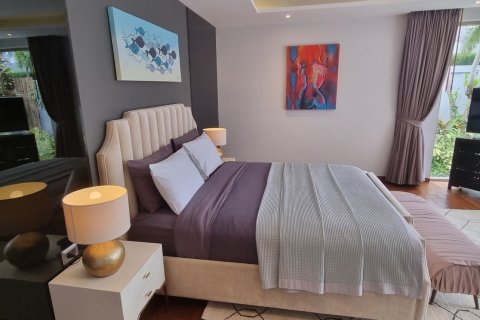 House in Bang Tao, Thailand 3 bedrooms № 84828 - photo 19