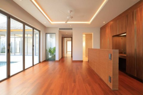 Villa in Bang Tao, Thailand 3 bedrooms № 132634 - photo 5