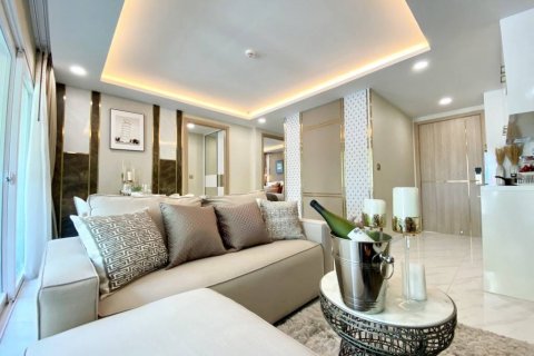 Condo in Pattaya, Thailand, 2 bedrooms  № 94387 - photo 1