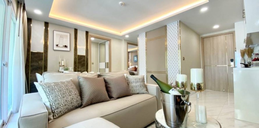 Condo in Pattaya, Thailand, 2 bedrooms  № 94387