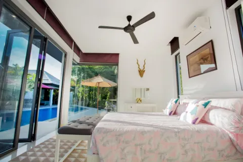 Villa in Phuket, Thailand 4 bedrooms № 28210 - photo 15