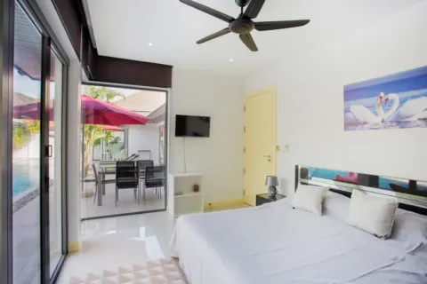 Villa in Phuket, Thailand 4 bedrooms № 28210 - photo 18