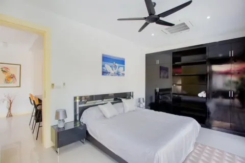 Villa in Phuket, Thailand 4 bedrooms № 28210 - photo 20