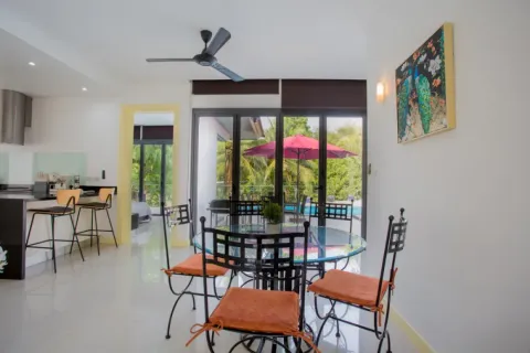 Villa in Phuket, Thailand 4 bedrooms № 28210 - photo 5