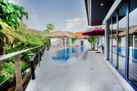 Villa in Phuket, Thailand 4 bedrooms № 28210 - photo 30