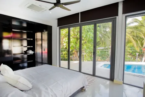 Villa in Phuket, Thailand 4 bedrooms № 28210 - photo 19