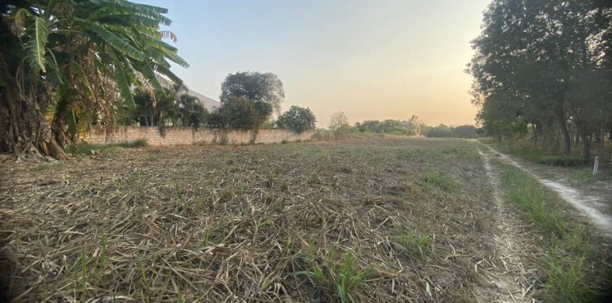 Земельный участок в Хуа Хине, Таиланд  № 85839