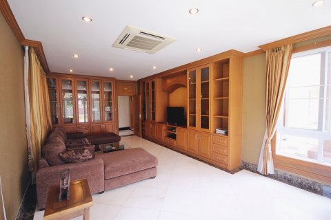 House in Hua Hin, Thailand 7 bedrooms № 125295 - photo 10
