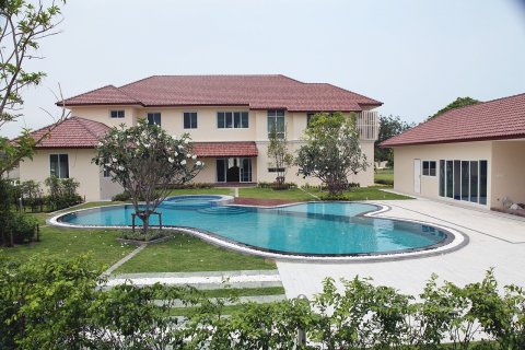 House in Hua Hin, Thailand 7 bedrooms № 125295 - photo 2