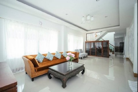 Villa in Ko Kaeo, Thailand 3 bedrooms № 86851 - photo 1