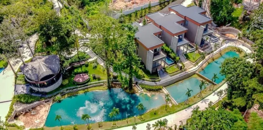Villa in Phuket, Thailand 3 bedrooms № 107215