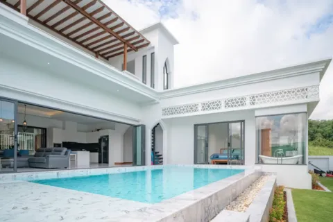 Villa in Phuket, Thailand 3 bedrooms № 107215 - photo 24