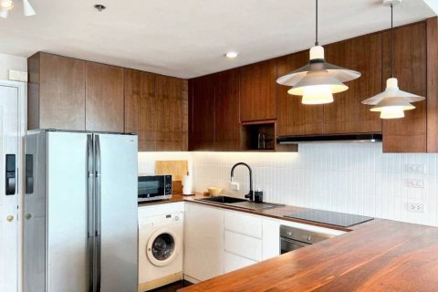 Condo in Bangkok, Thailand, 2 bedrooms  № 101920 - photo 4