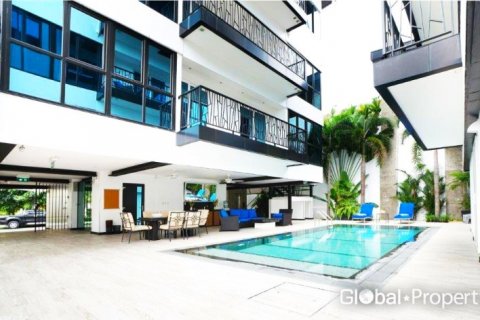 Кондоминиум с 2 спальнями в Паттайе, Таиланд № 132359 - фото 4