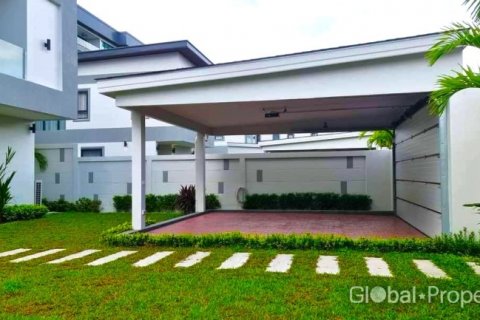 Maison à Pattaya, Thaïlande 4 chambres № 132358 - photo 15