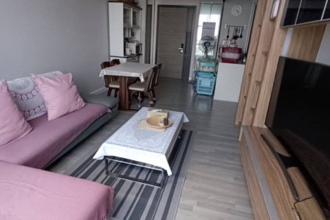 Condo in Bangkok, Thailand, 2 bedrooms  № 132448 - photo 1