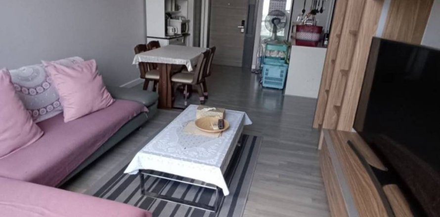 Condo in Bangkok, Thailand, 2 bedrooms  № 132448