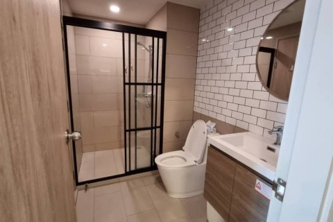 Condo à Din Daeng, Bangkok, Thaïlande, 1 chambre  № 132542 - photo 10