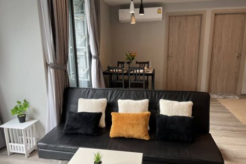 Condo in Din Daeng, Bangkok, Thailand, 2 bedrooms  № 132546 - photo 8