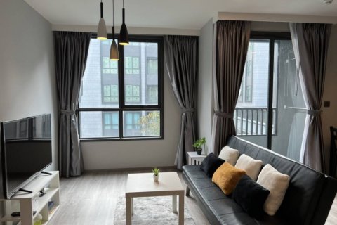 Condo in Din Daeng, Bangkok, Thailand, 2 bedrooms  № 132546