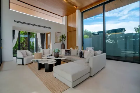 Villa in Phuket, Thailand 4 bedrooms № 107415 - photo 2