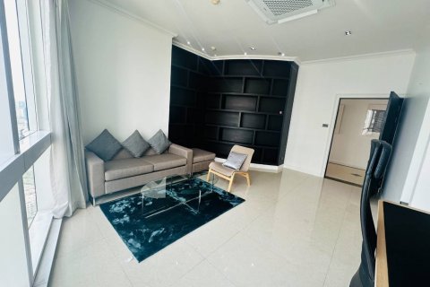 Penthouse in Khlong Toei, Bangkok, Thailand 4 bedrooms № 142362 - photo 16