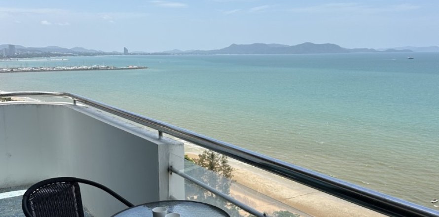 Condo on Jomtien Beach, Pattaya, Thailand, 3 bedrooms  № 132293