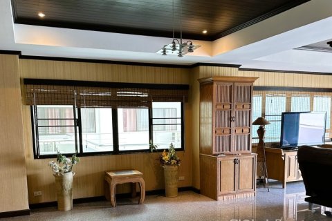 Кондоминиум с 3 спальнями на Пляж Джомтьен, Паттайя, Таиланд № 132293 - фото 14