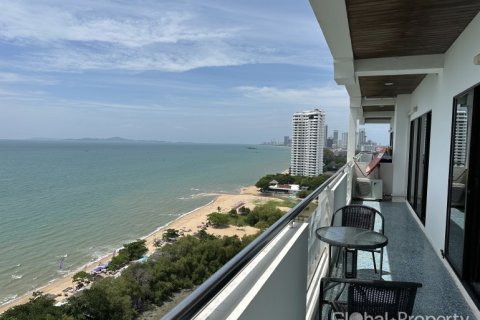 Condo on Jomtien Beach, Pattaya, Thailand, 3 bedrooms  № 132293