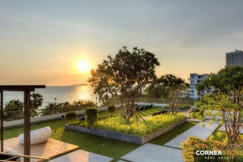 Студия в кондо на Пляж Джомтьен, Паттайя, Таиланд № 132195 - фото 15