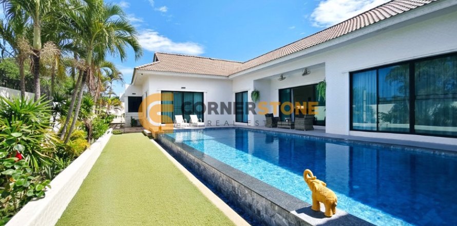 Studio in Pattaya, Thailand № 132191