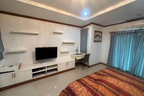 House in Bang Tao, Thailand 4 bedrooms № 99514 - photo 6