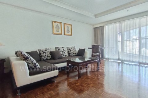 Condo in Bangkok, Thailand, 1 bedroom № 143060 - photo 1